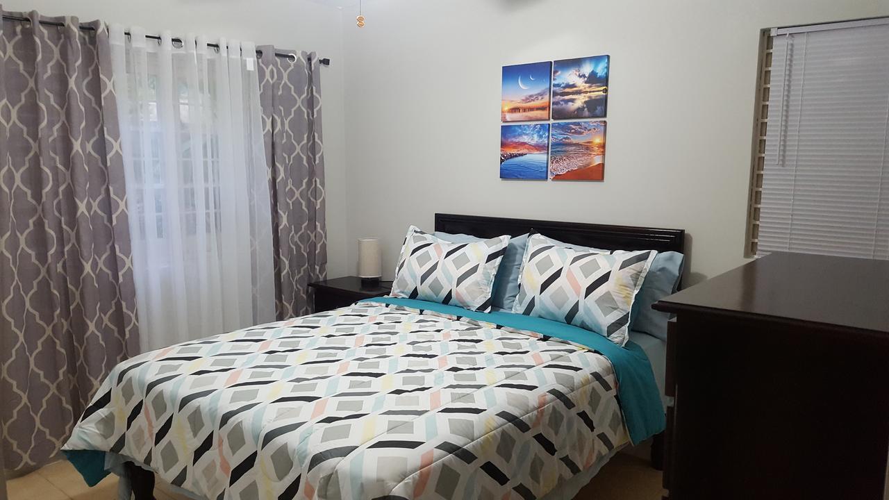 Tallyman Apt Montego Bay Exterior photo