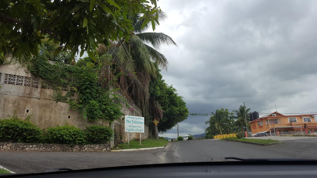 Tallyman Apt Montego Bay Exterior photo